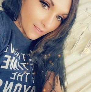 Meet your Posher, Shawna